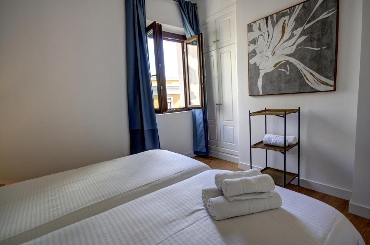 Apartamentos Setas Center Siviglia Esterno foto