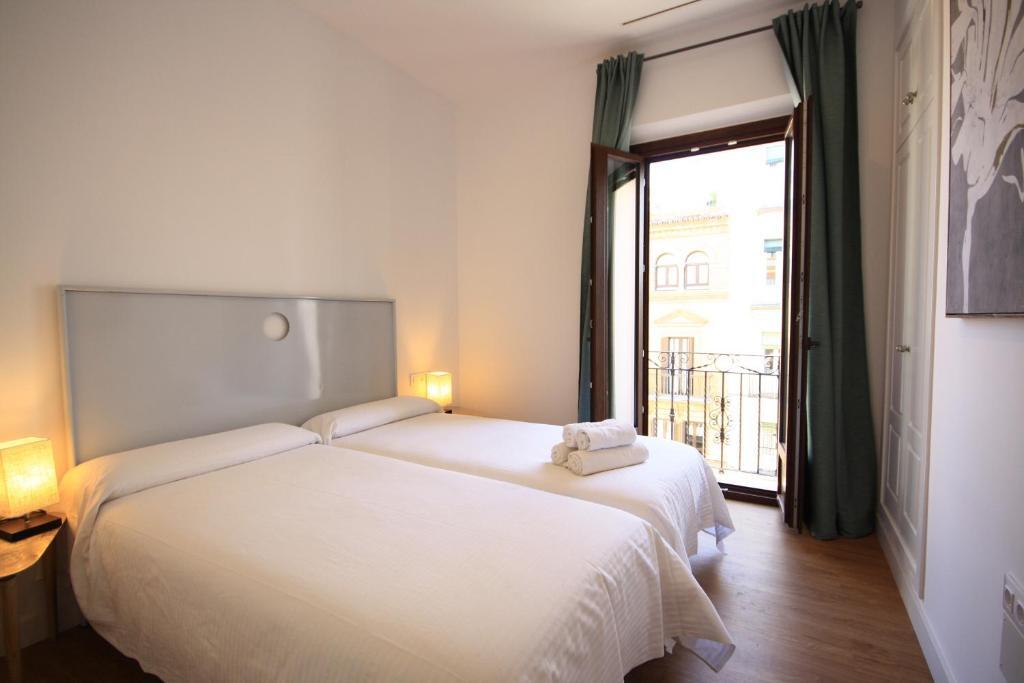 Apartamentos Setas Center Siviglia Esterno foto